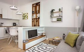 Hip, Cosmopolitan Gem In The Heart Of Sofia By Flat Mаnager